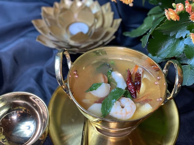 Spicy Seafood Soup (Poh Tak).