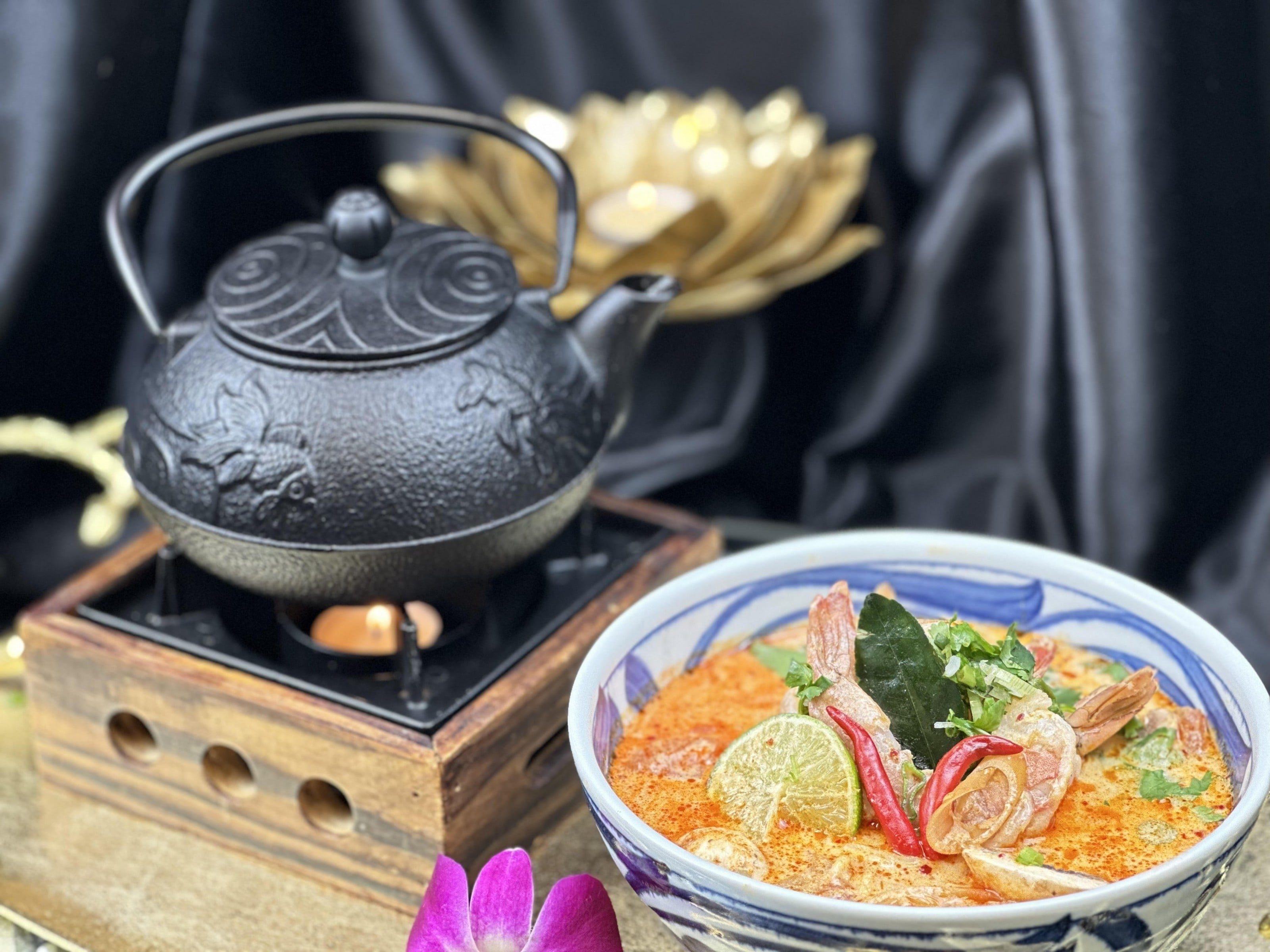 Ramen Tom Yum Creamy Soup.