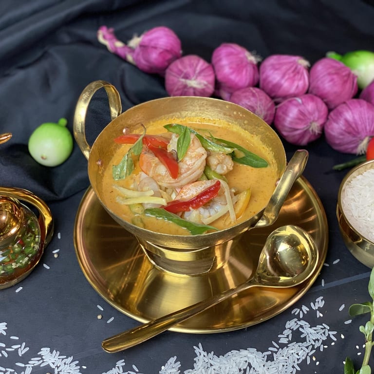 Delicious Red Curry Experience